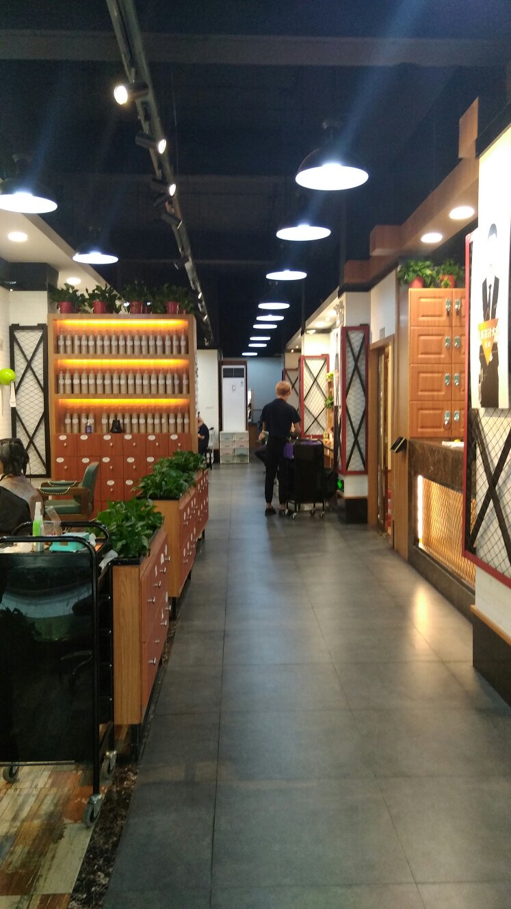mmexport1505896875379.jpg